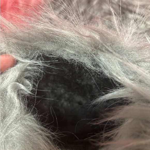 NWOT Gray Faux Fur Boots Size 7/8 - Picture 5 of 5